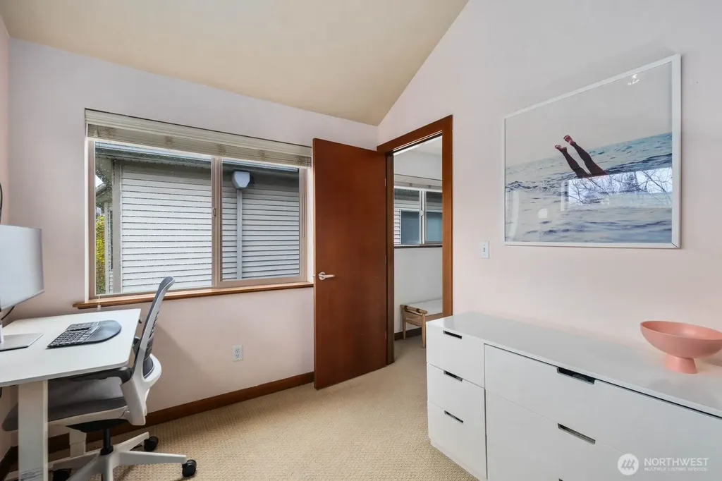 5937 California Avenue SW Seattle WA 98136