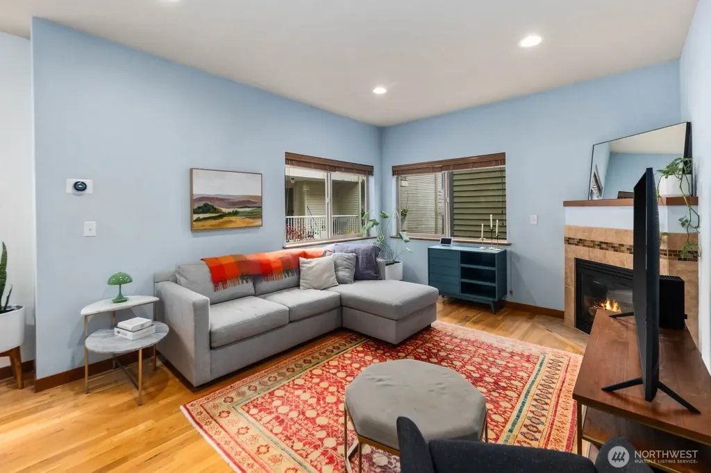 5937 California Avenue SW Seattle WA 98136