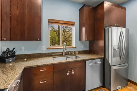 5937 California Avenue SW Seattle WA 98136