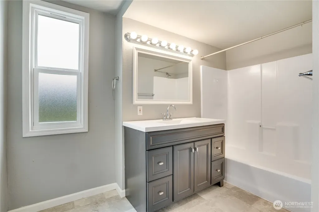 5414 S Pine Street Tacoma WA 98409