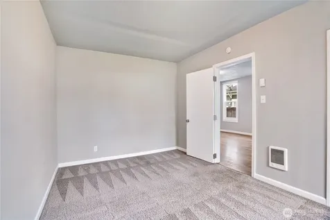 5414 S Pine Street Tacoma WA 98409