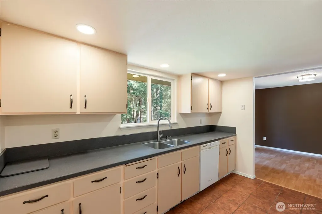 6811 36th Avenue SE Lacey WA 98503