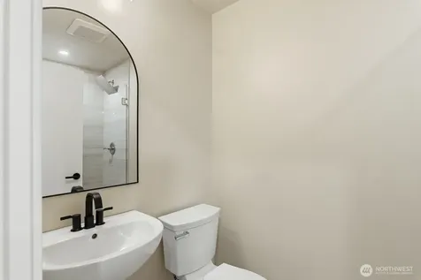 2425 NW Blue Ridge Drive Seattle WA 98177