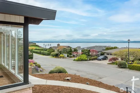 2425 NW Blue Ridge Drive Seattle WA 98177