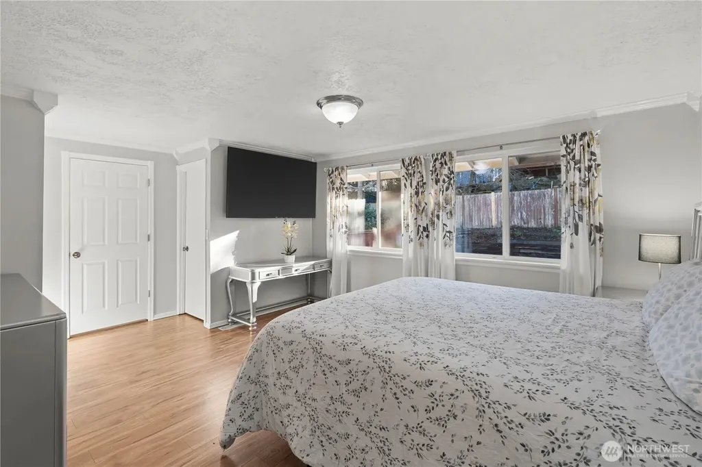3907 SW 328th Street Federal Way WA 98023