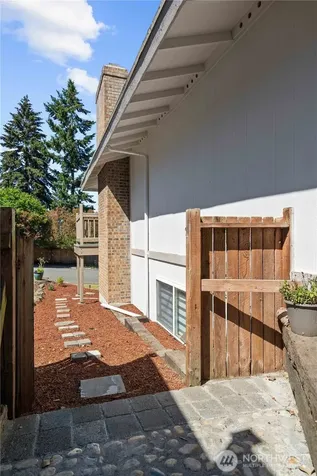 3907 SW 328th Street Federal Way WA 98023
