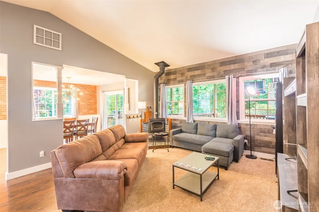 2909 E Defrang Street Port Angeles WA 98362