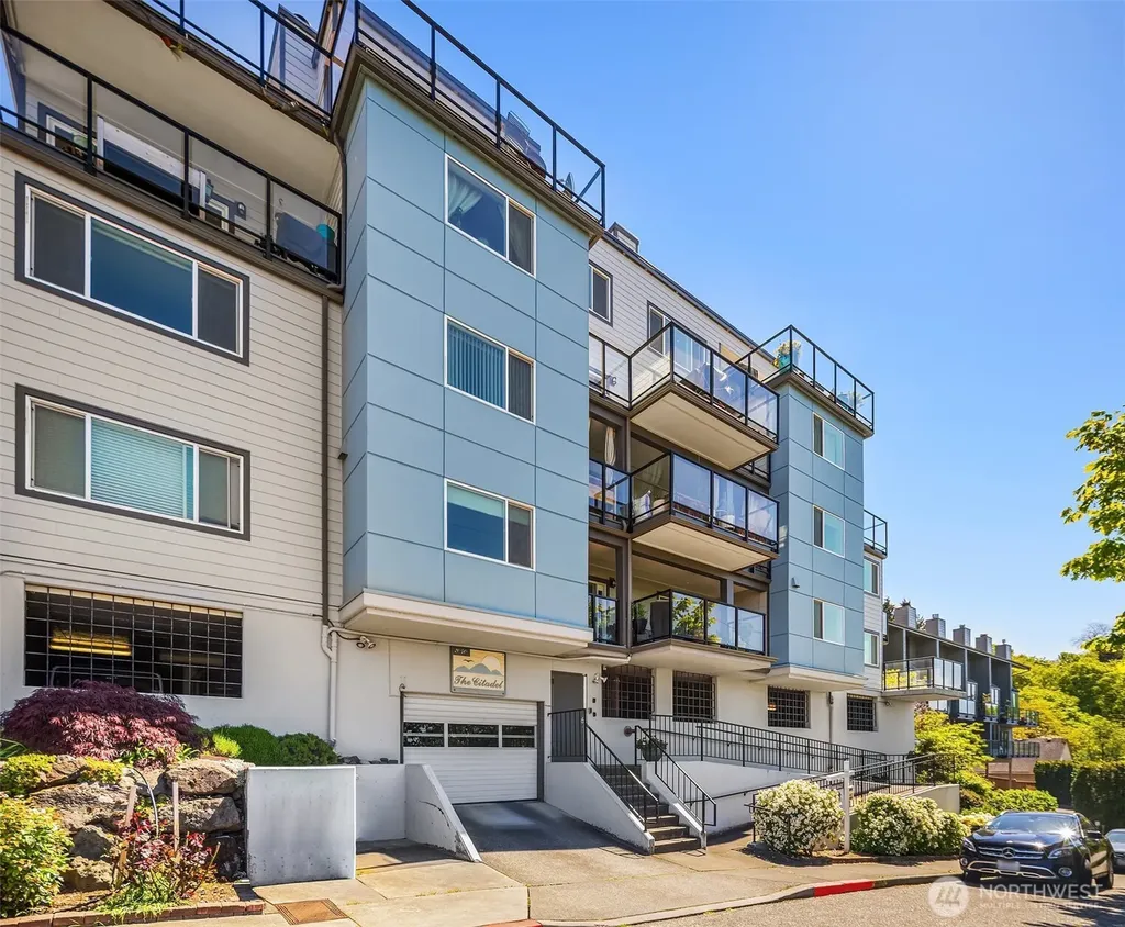 2040 13th Avenue W Seattle WA 98119