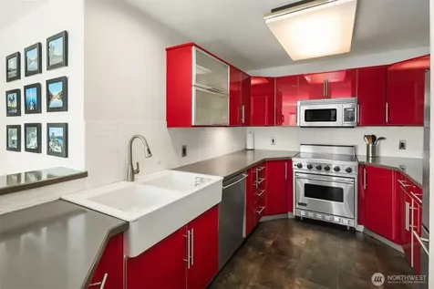 2040 13th Avenue W Seattle WA 98119