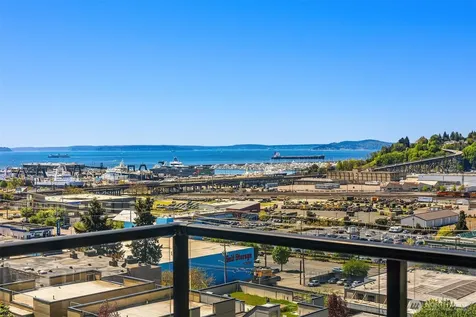 2040 13th Avenue W Seattle WA 98119