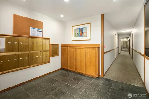 2040 13th Avenue W Seattle WA 98119