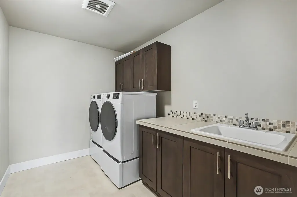 12415 41st Street Court E Edgewood WA 98372
