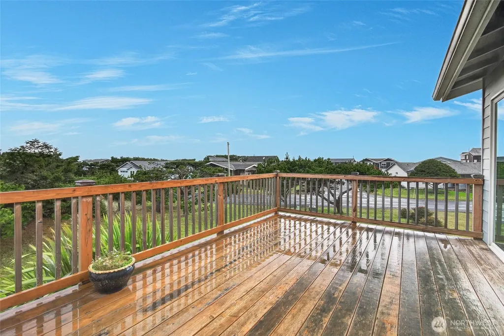 35406 G Street Ocean Park WA 98640