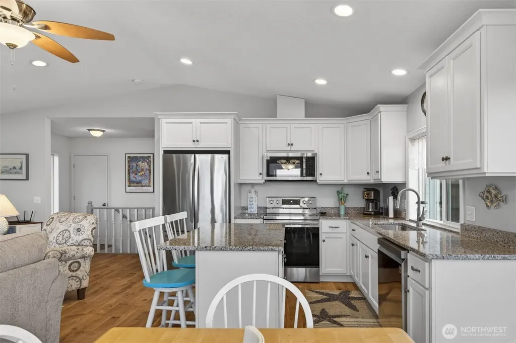 35406 G Street Ocean Park WA 98640