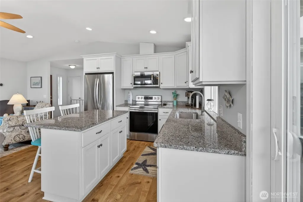 35406 G Street Ocean Park WA 98640