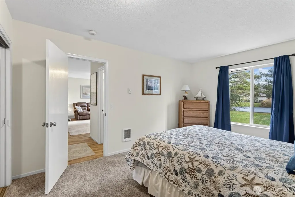 35406 G Street Ocean Park WA 98640