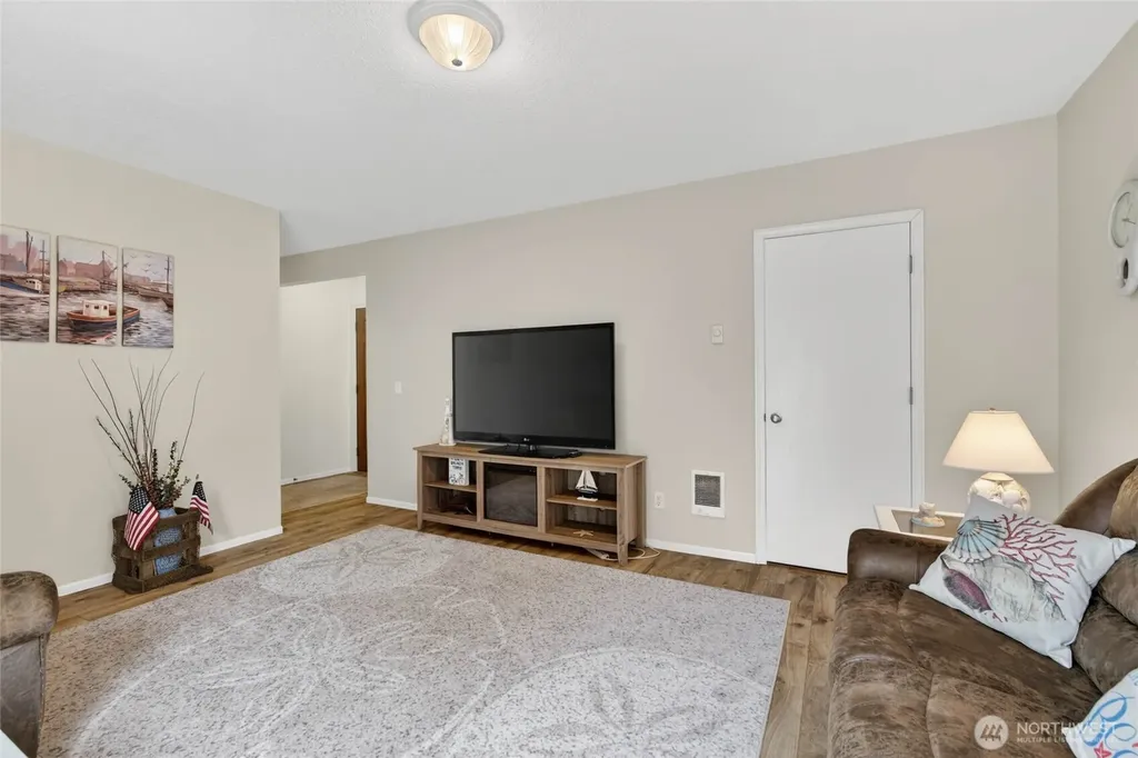 35406 G Street Ocean Park WA 98640