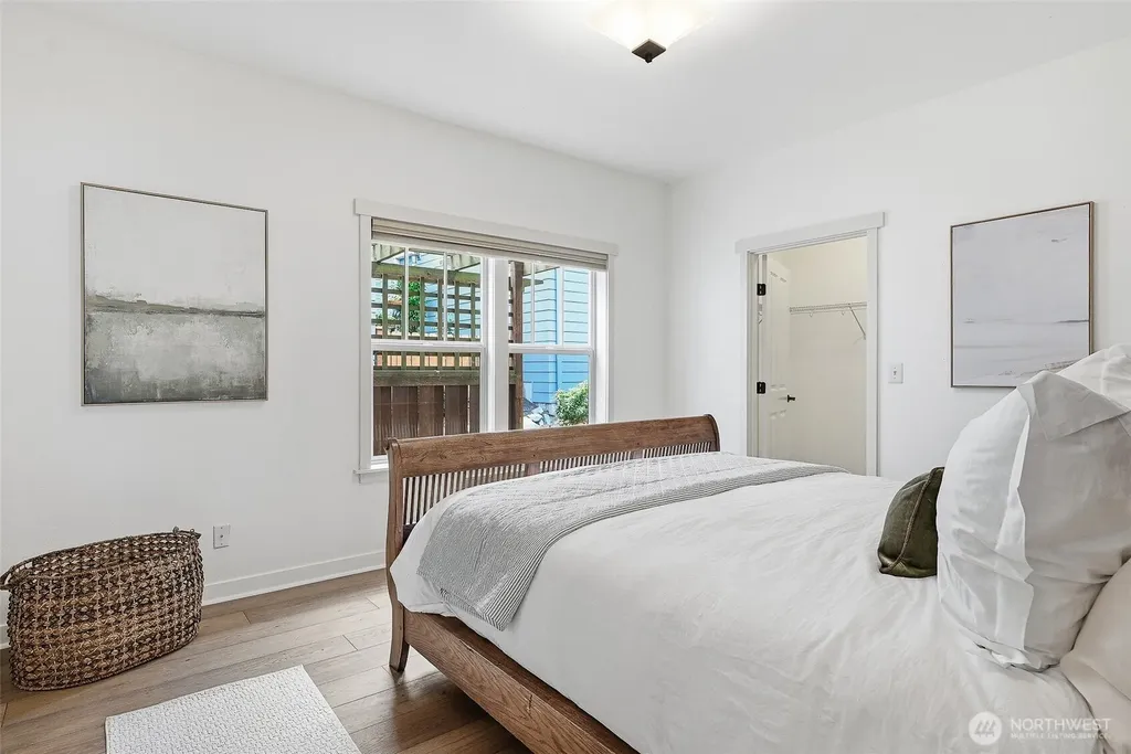 1723 Bungalow Way NE Poulsbo WA 98370