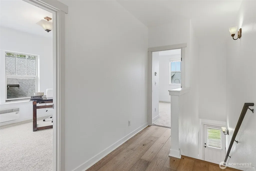 1723 Bungalow Way NE Poulsbo WA 98370