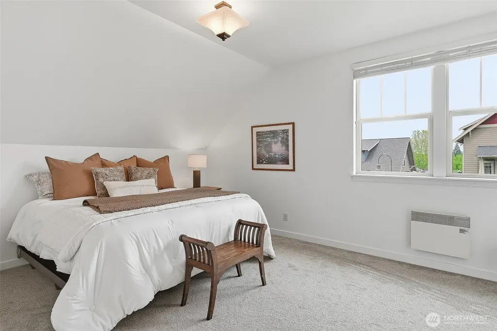 1723 Bungalow Way NE Poulsbo WA 98370