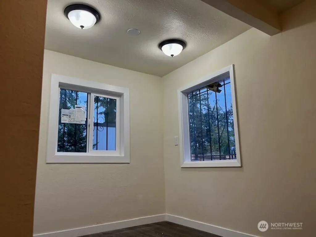 12524 Addison Street SW Lakewood WA 98499