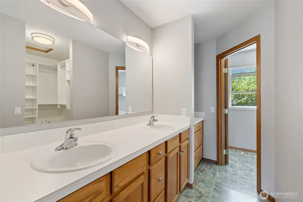 4004 50th Street Ct E Tacoma WA 98443