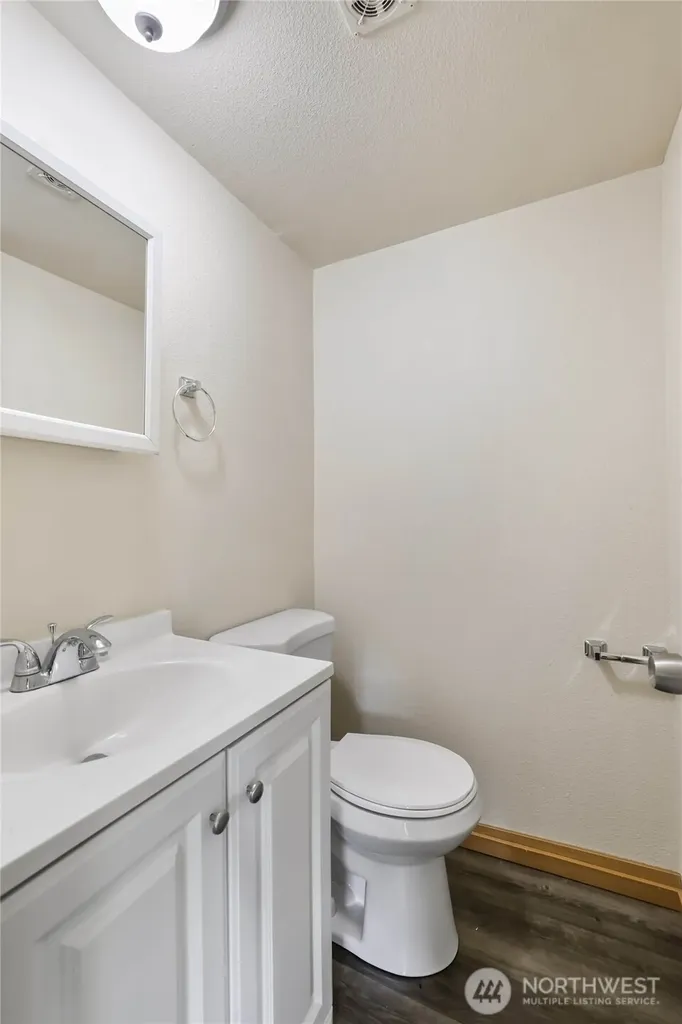 2105 Beverly Boulevard Shelton WA 98584