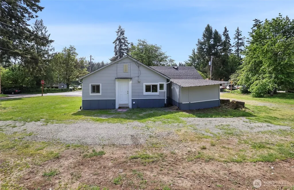 2105 Beverly Boulevard Shelton WA 98584