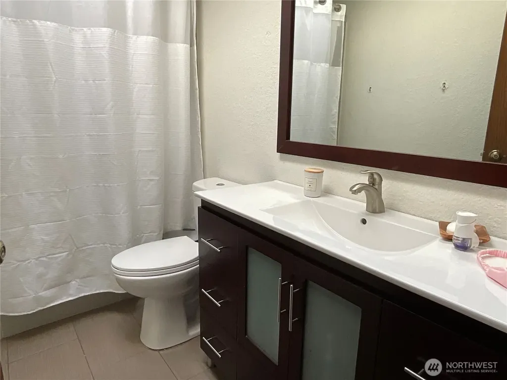 2260 Darvic Place Oak Harbor WA 98277
