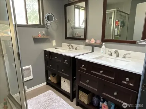 2260 Darvic Place Oak Harbor WA 98277