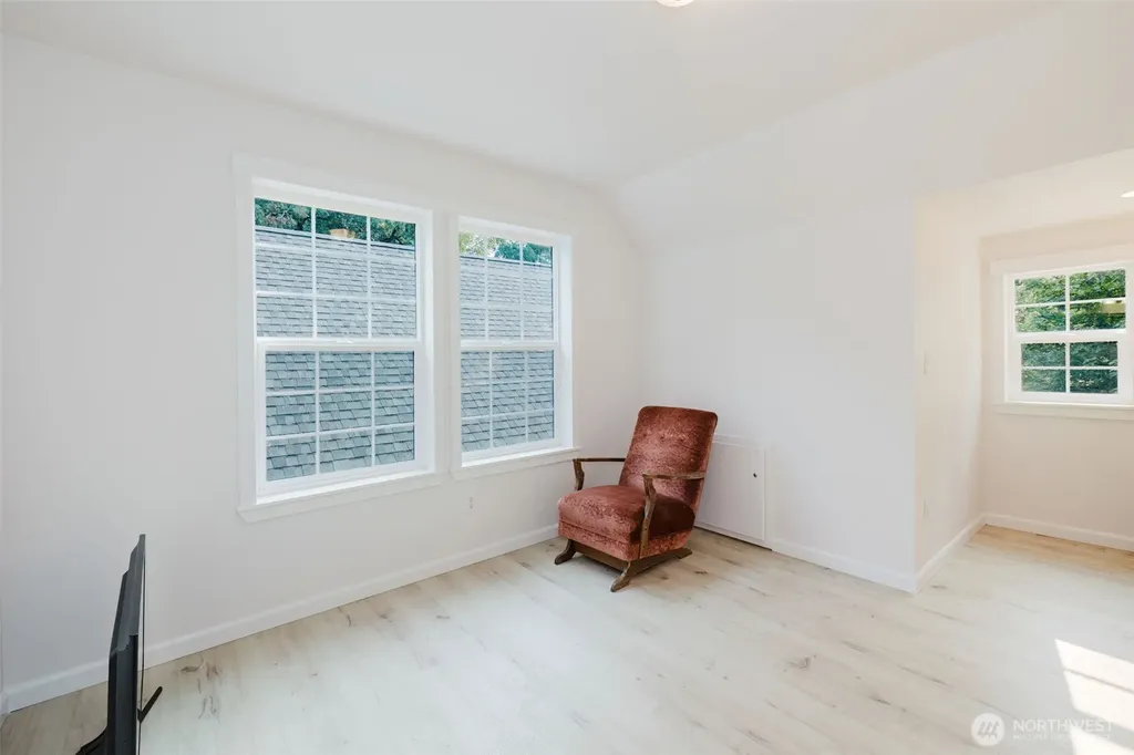 3193 Woods Road E Port Orchard WA 98366