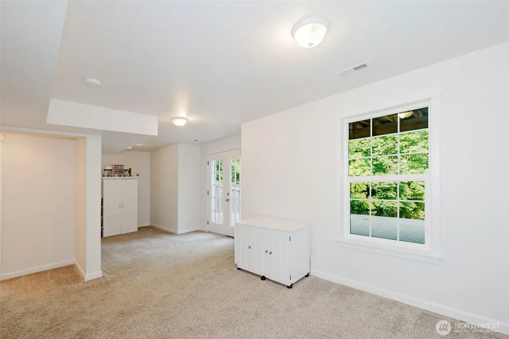 3193 Woods Road E Port Orchard WA 98366