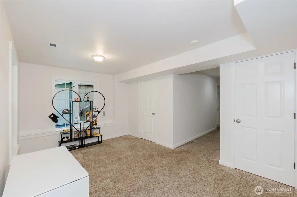 3193 Woods Road E Port Orchard WA 98366
