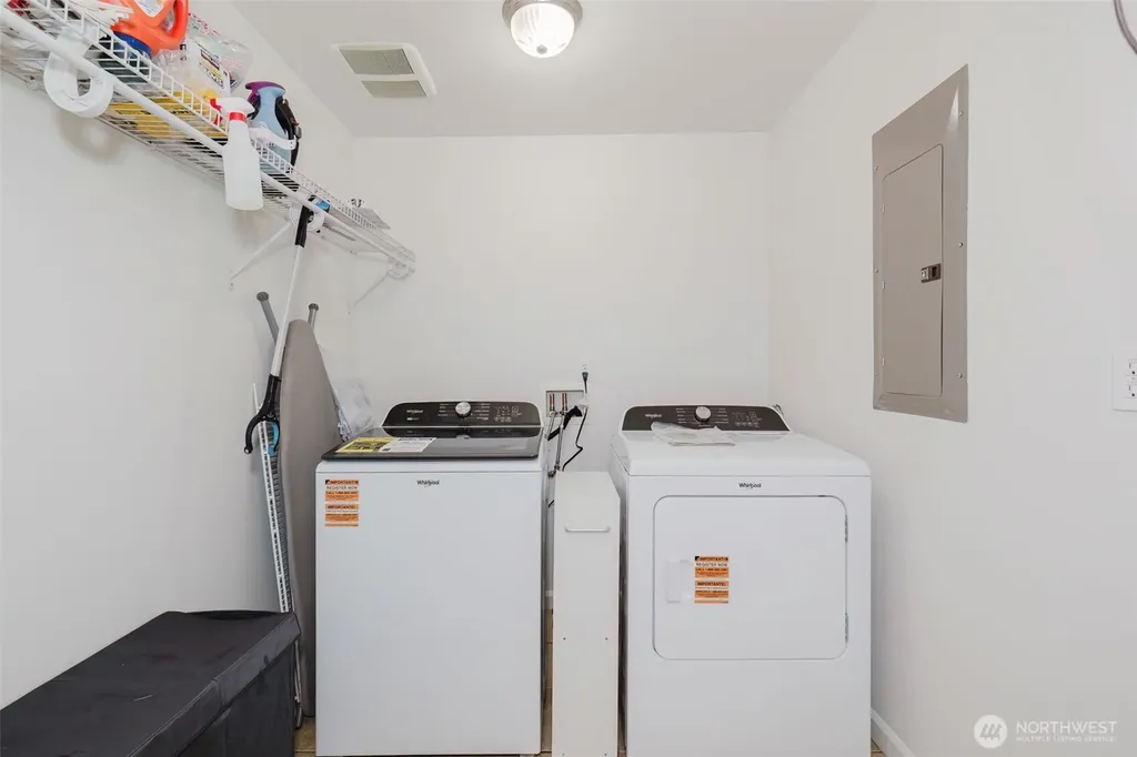 3193 Woods Road E Port Orchard WA 98366