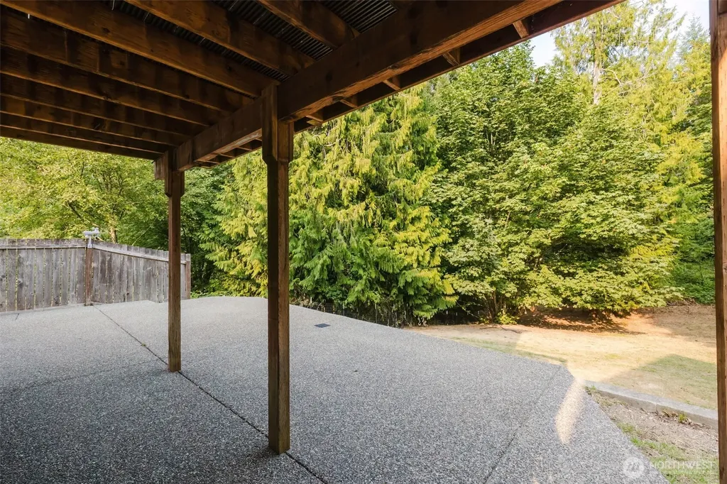 3193 Woods Road E Port Orchard WA 98366