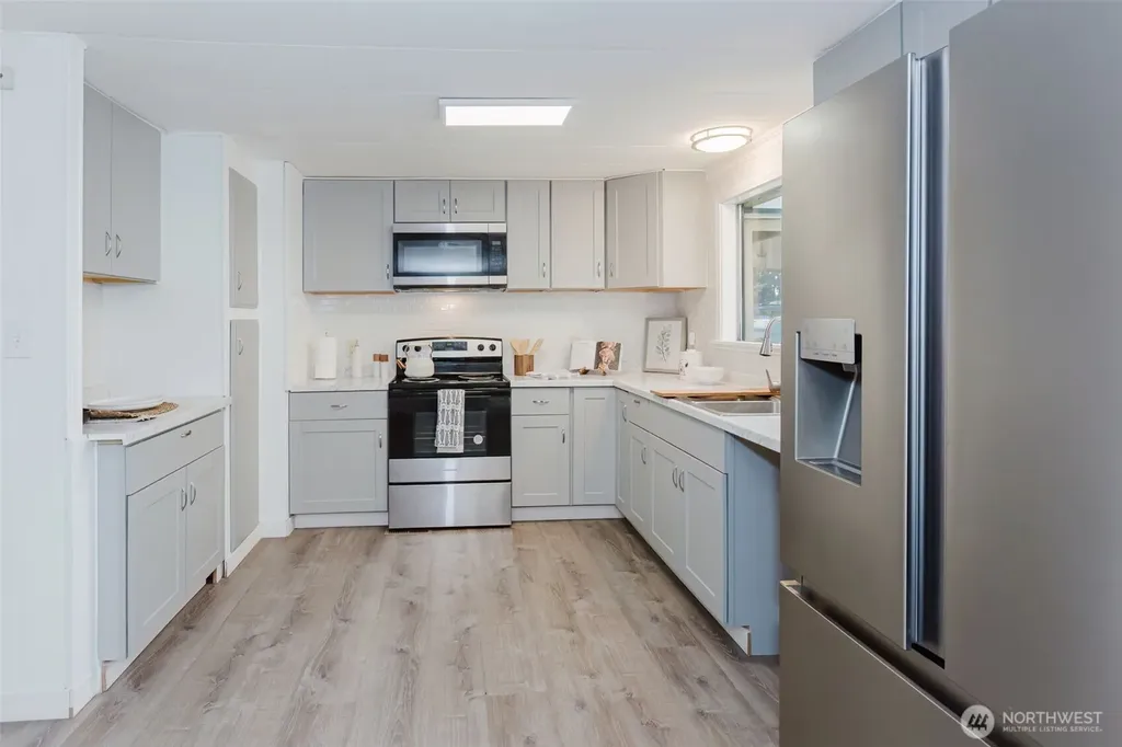16300 State Highway 305 NE Poulsbo WA 98370