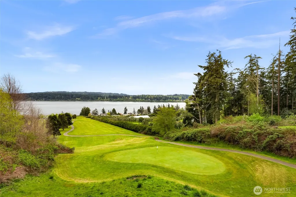 5043 Bradshaw Road Freeland WA 98249