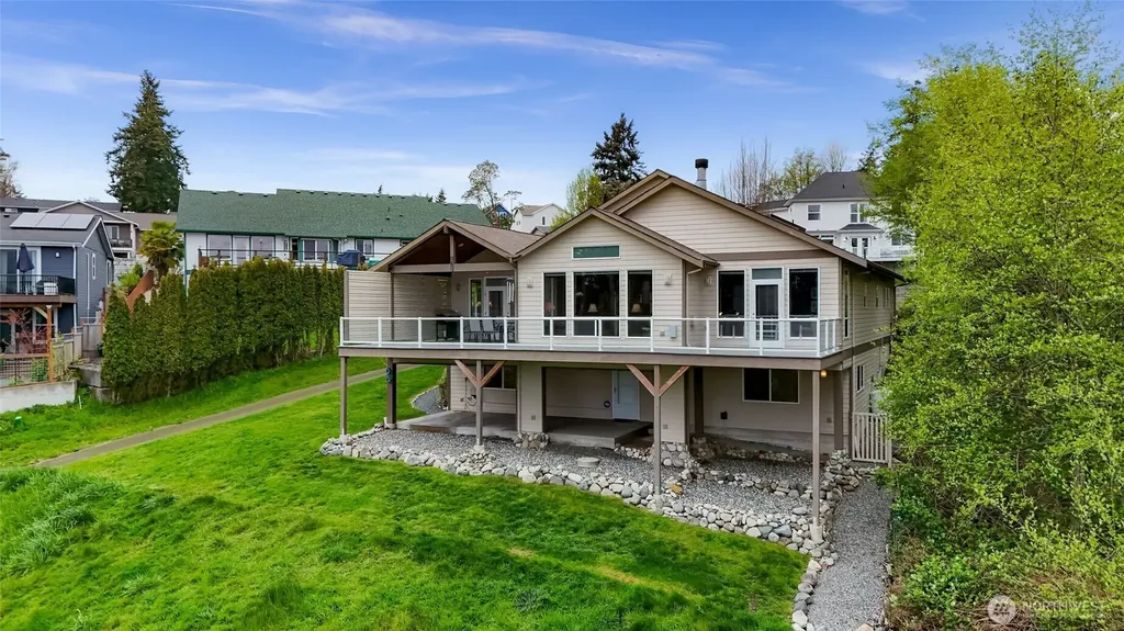 5043 Bradshaw Road Freeland WA 98249