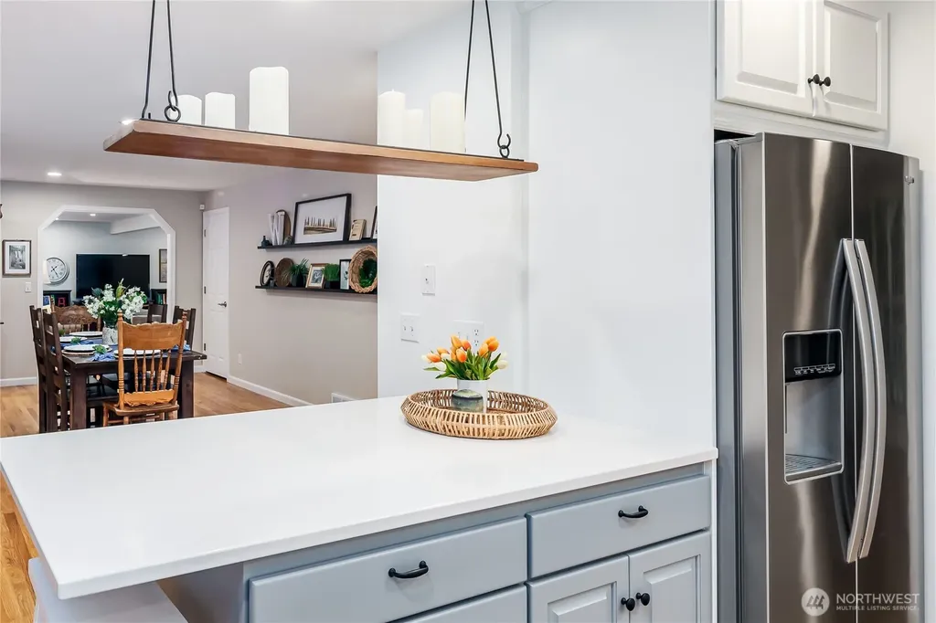 703 245th Place NE Sammamish WA 98074