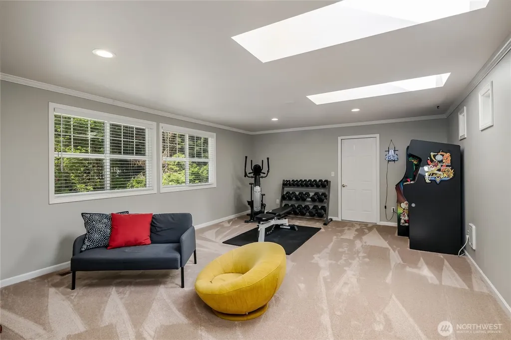 703 245th Place NE Sammamish WA 98074