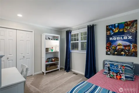 703 245th Place NE Sammamish WA 98074