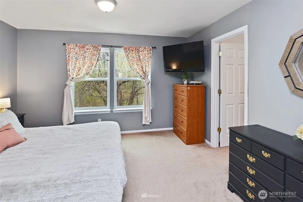 10603 NE Kingston Meadows Circle Kingston WA 98346