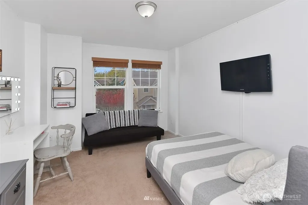 10603 NE Kingston Meadows Circle Kingston WA 98346