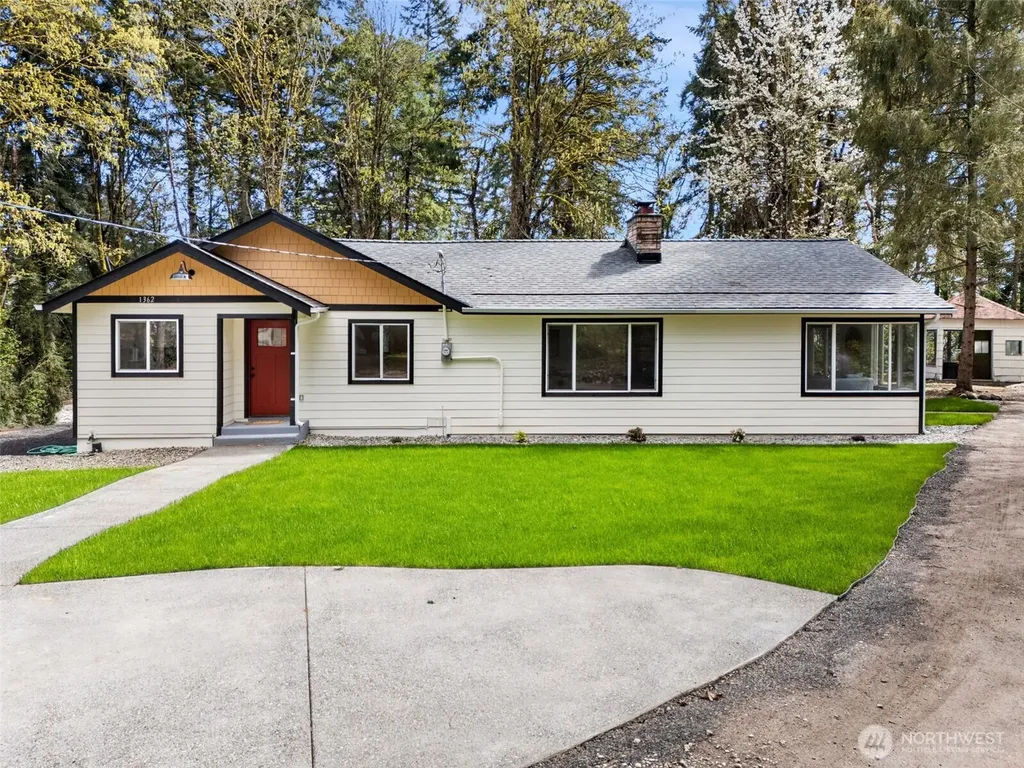1362 Carr Boulevard Bremerton WA 98312