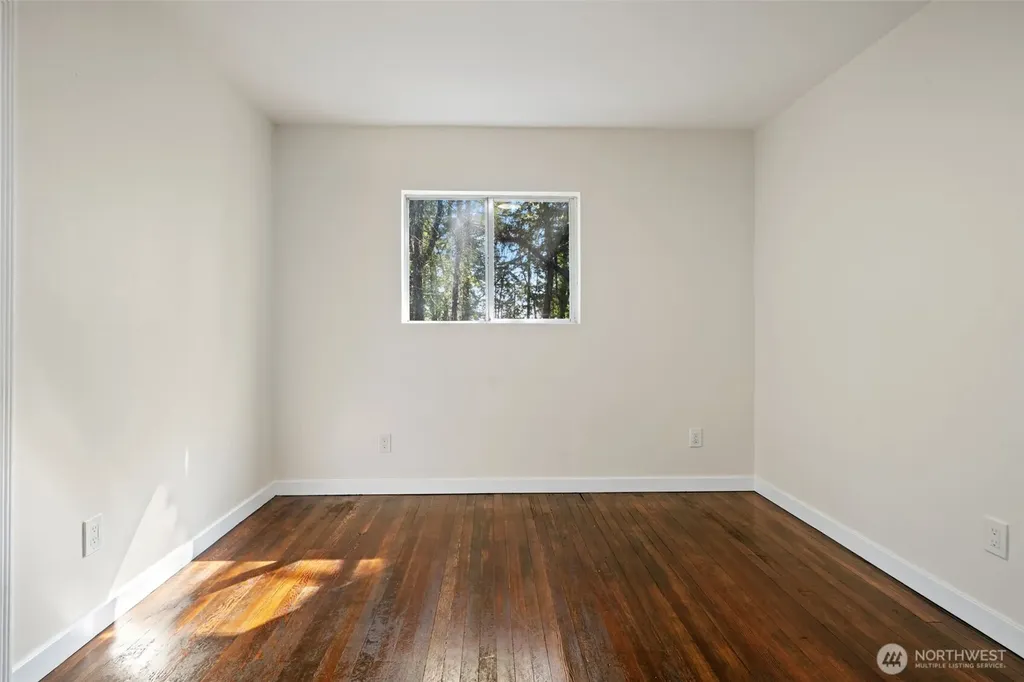 1362 Carr Boulevard Bremerton WA 98312