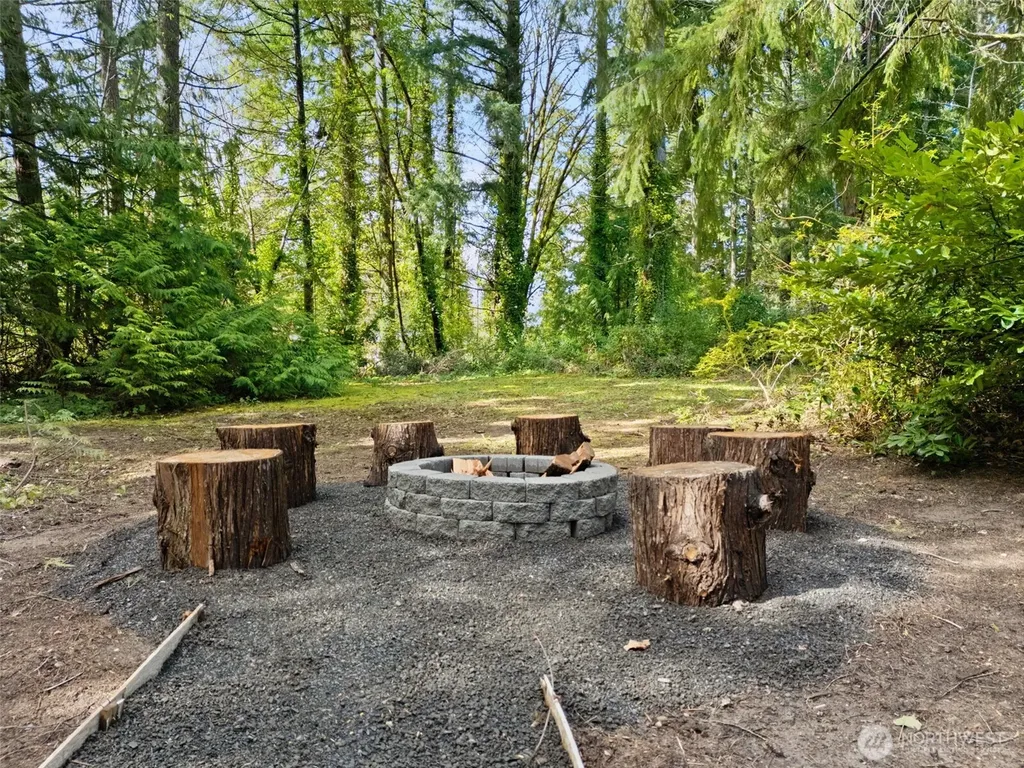 1362 Carr Boulevard Bremerton WA 98312