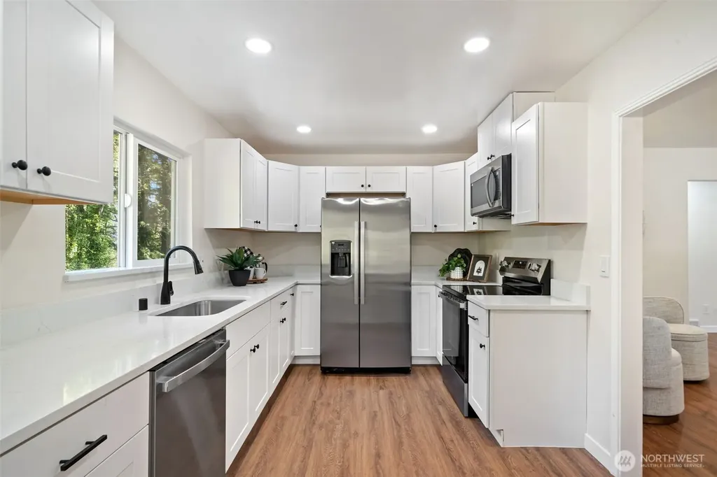1362 Carr Boulevard Bremerton WA 98312