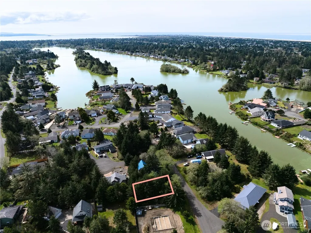 336 Lake Bay Loop SE Ocean Shores WA 98569