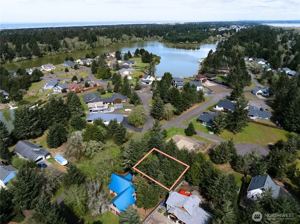 336 Lake Bay Loop SE Ocean Shores WA 98569