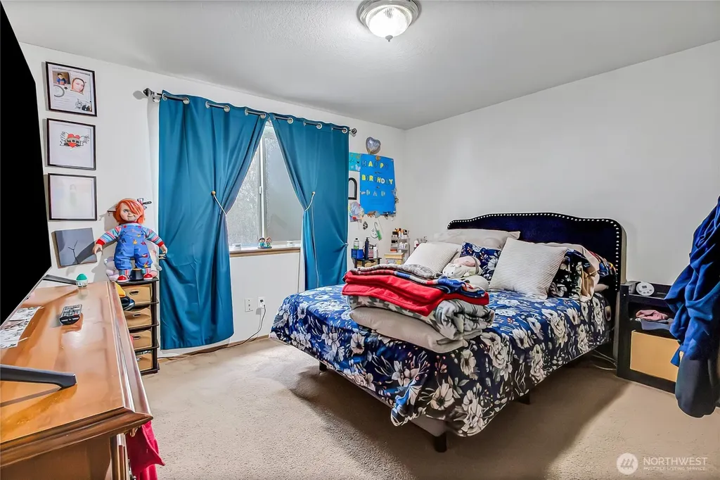 10002 Barnes Lane S Tacoma WA 98444